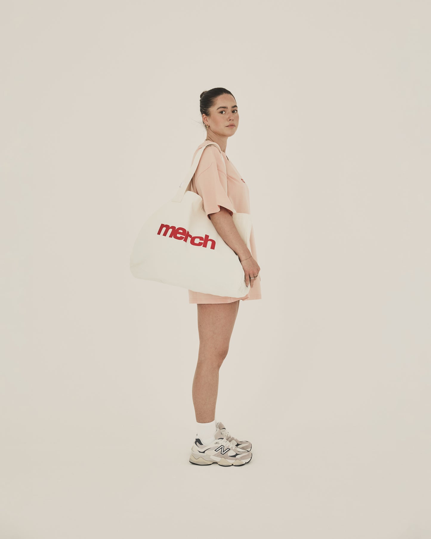 SIGNATURE CANVAS BAG